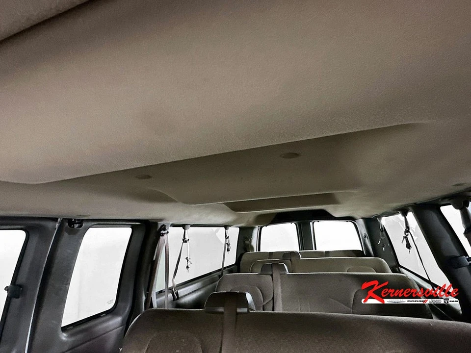 2022 Chevrolet Express - Image 19 of 24