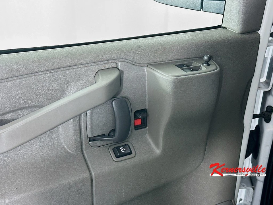2022 Chevrolet Express - Image 22 of 24