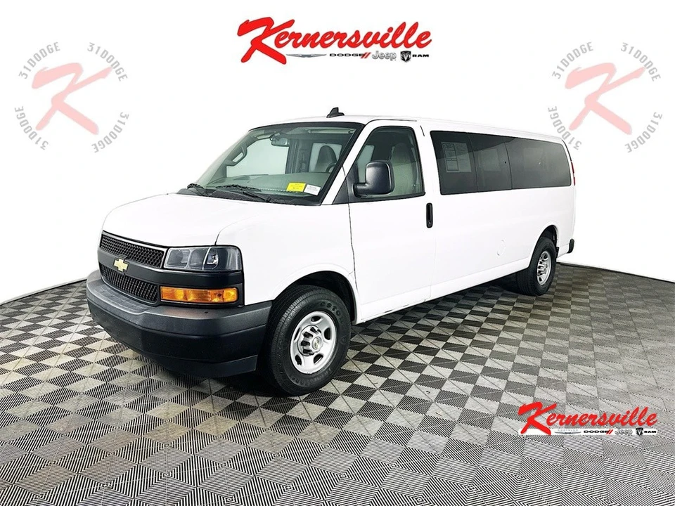 2022 Chevrolet Express - Image 3 of 12