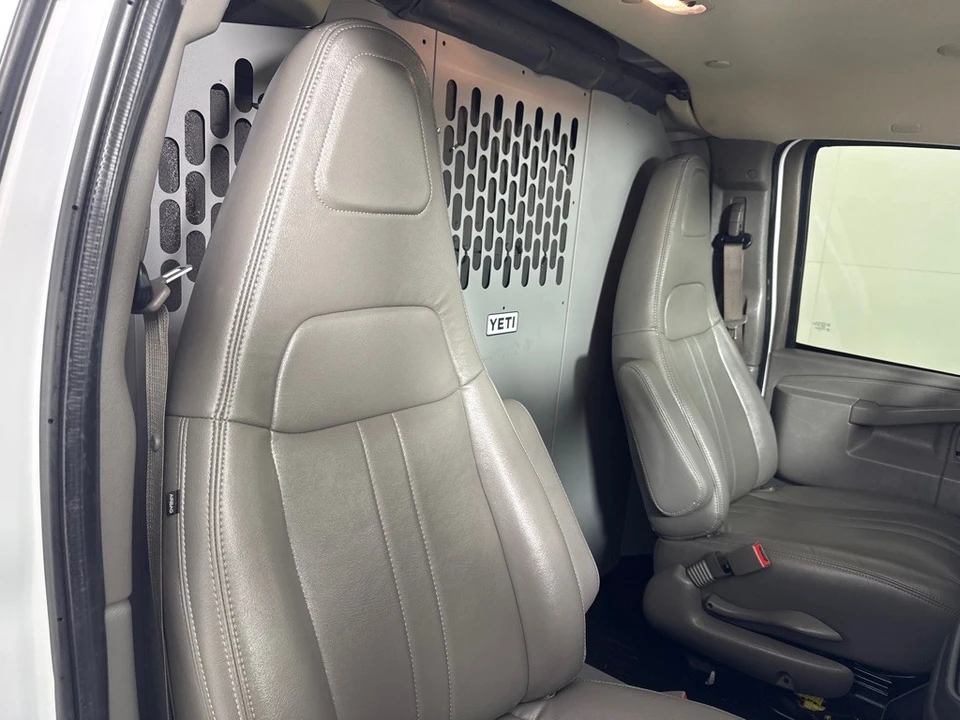 2022 Chevrolet Express - Image 21 of 21