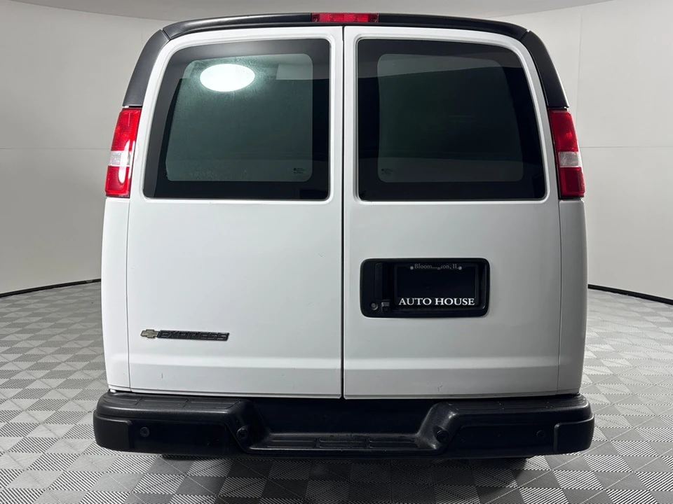2022 Chevrolet Express - Image 6 of 21