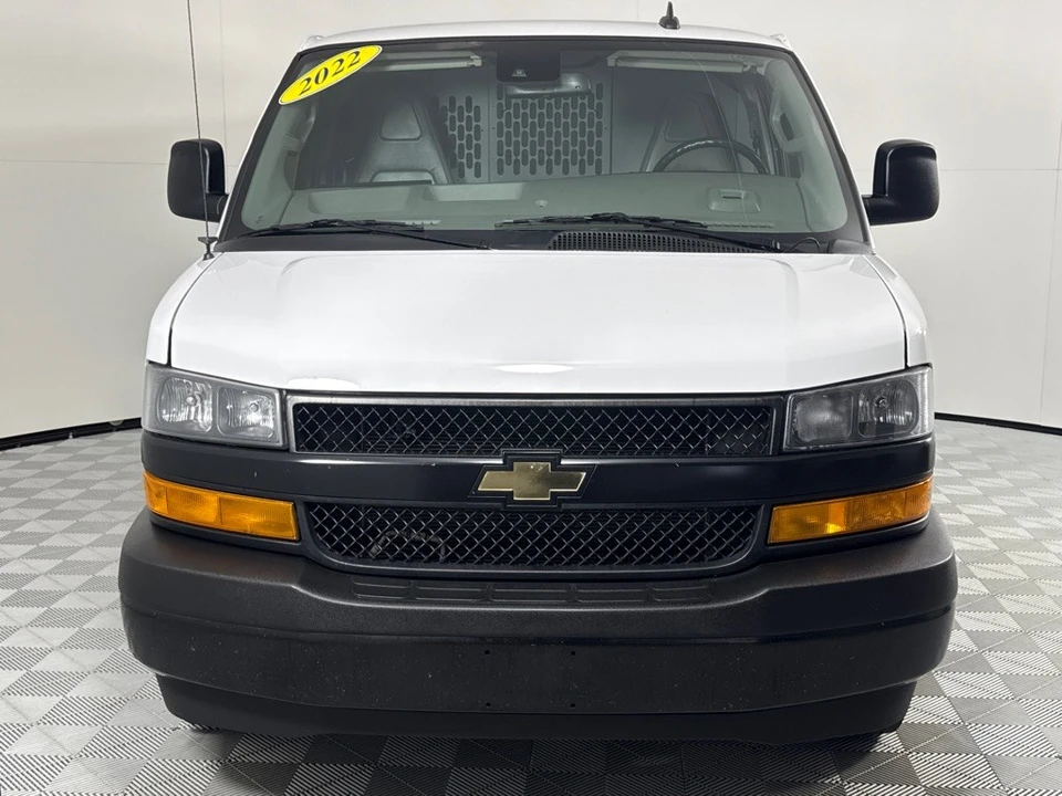 2022 Chevrolet Express - Image 11 of 21
