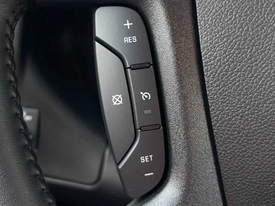 2022 Chevrolet Express - Image 16 of 21