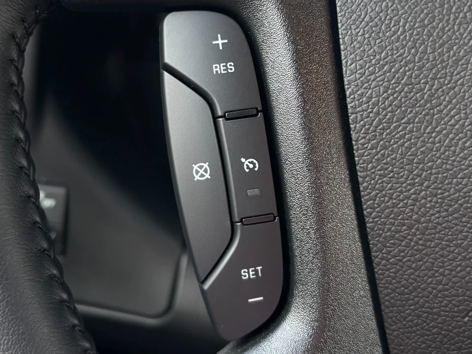 2022 Chevrolet Express - Image 16 of 21