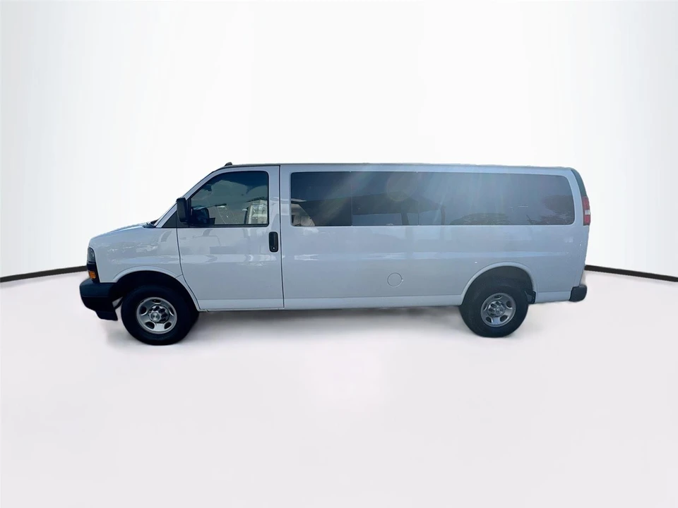 2022 Chevrolet Express - Image 21 of 21