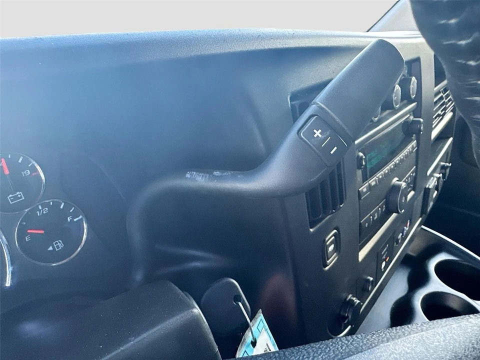 2022 Chevrolet Express - Image 6 of 21