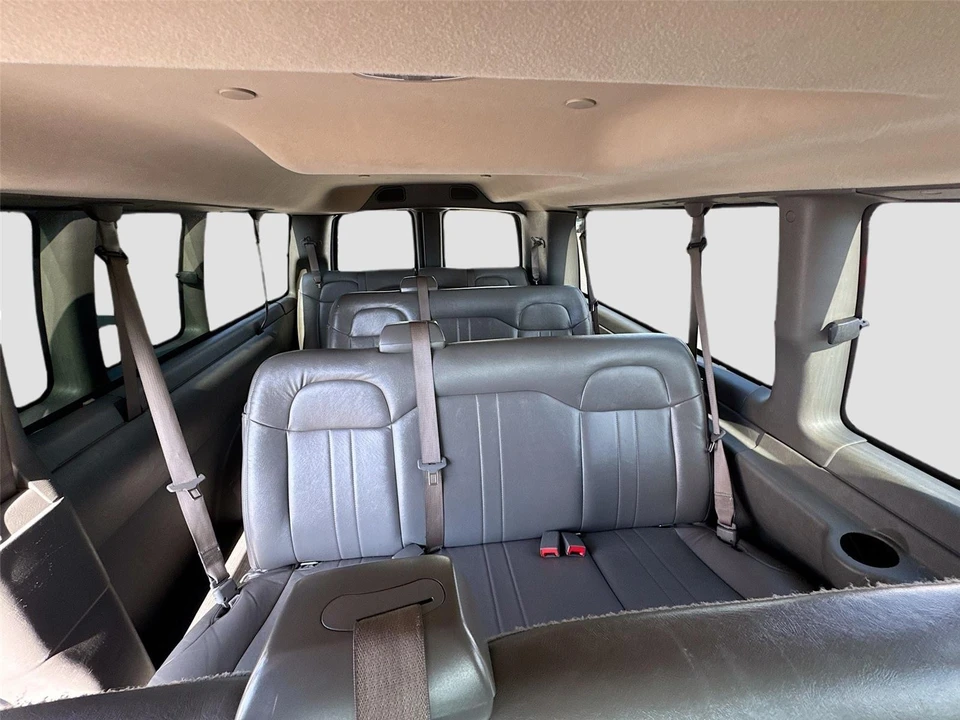 2022 Chevrolet Express - Image 12 of 16
