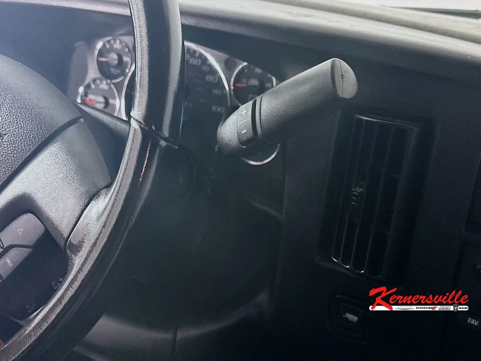 2022 Chevrolet Express - Image 16 of 21