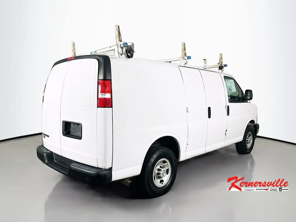 2022 Chevrolet Express - Image 7 of 21