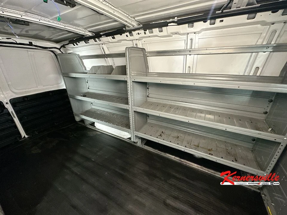 2022 Chevrolet Express - Image 14 of 21