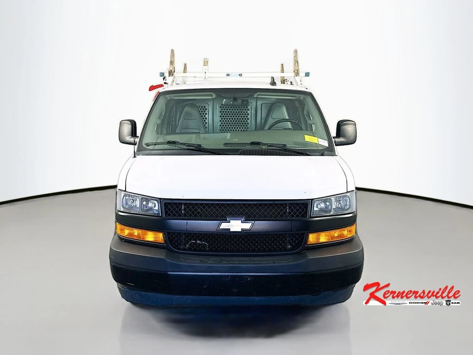 2022 Chevrolet Express - Image 2 of 21