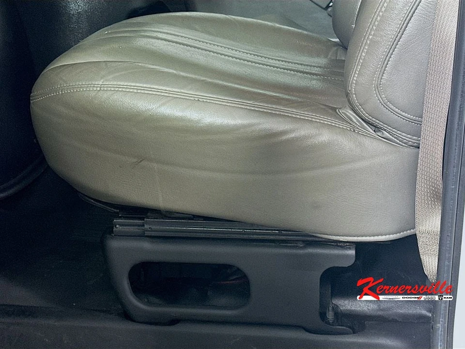 2022 Chevrolet Express - Image 21 of 21