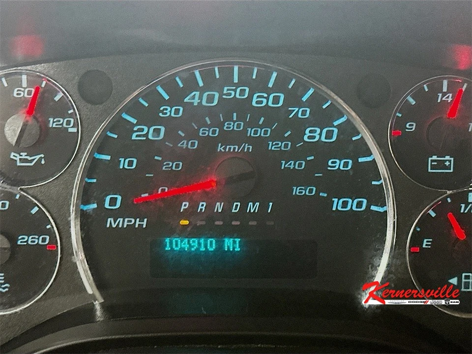 2022 Chevrolet Express - Image 15 of 21