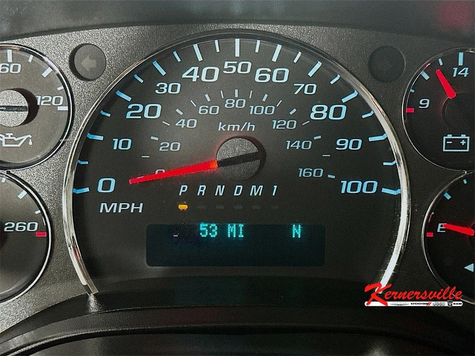 2022 Chevrolet Express - Image 15 of 21