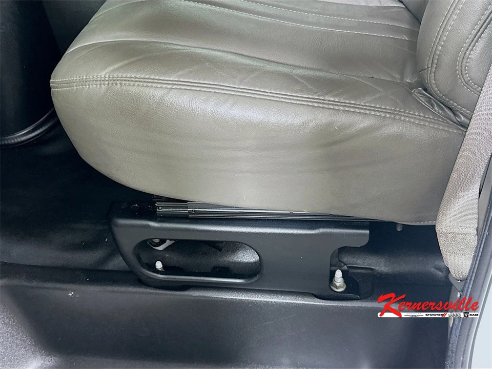 2022 Chevrolet Express - Image 21 of 21
