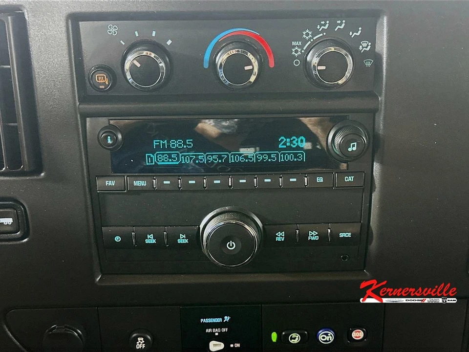 2022 Chevrolet Express - Image 17 of 21