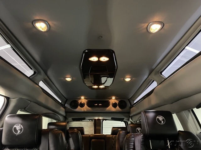 2022 Chevrolet Express - Image 11 of 12