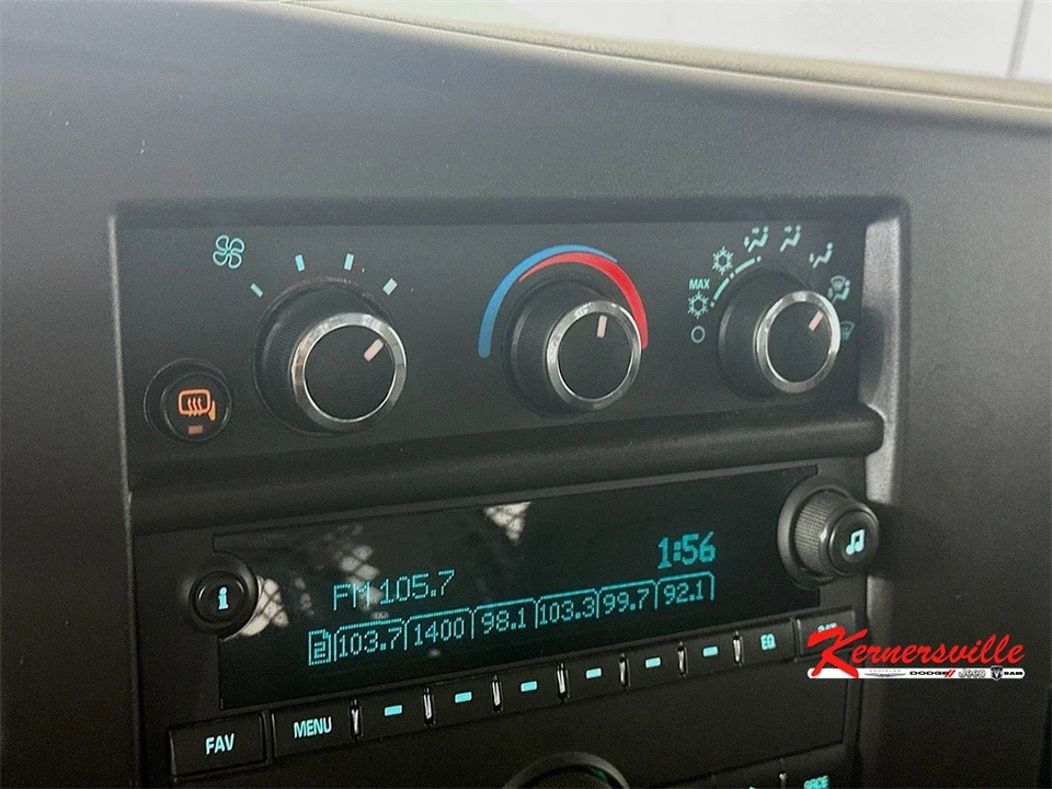 2022 Chevrolet Express - Image 18 of 21