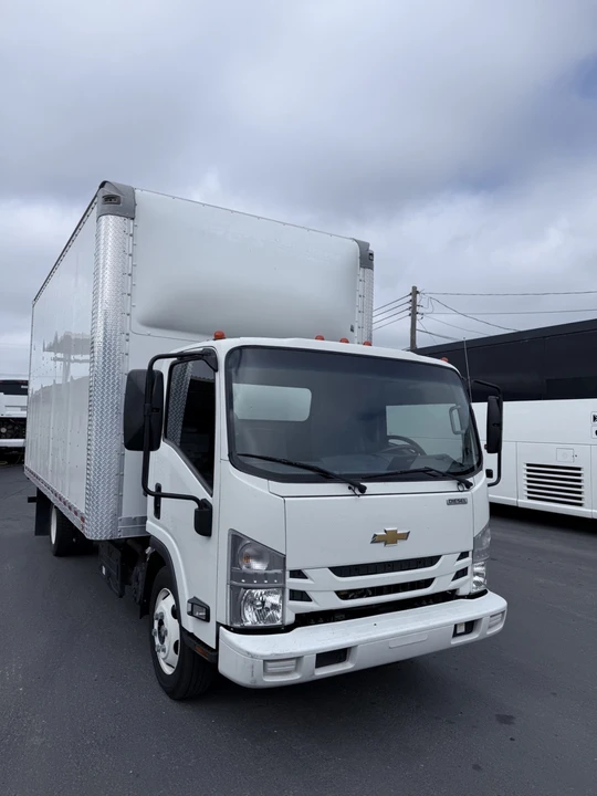 2022 Chevrolet - Image 3 of 16