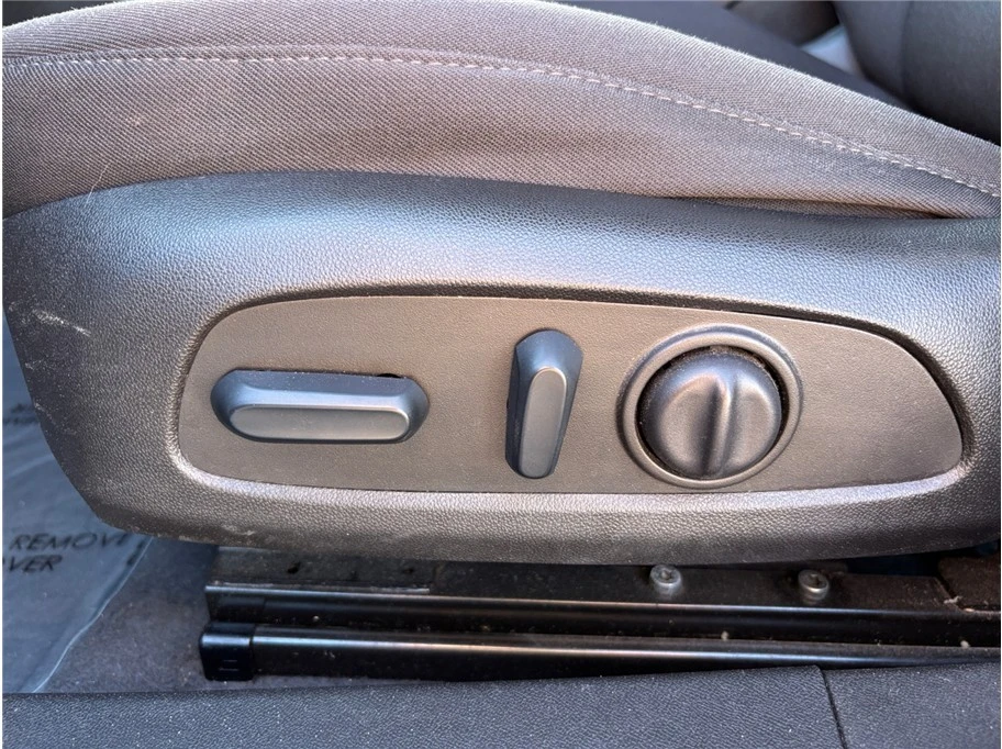 2022 Chevrolet Malibu - Image 16 of 21