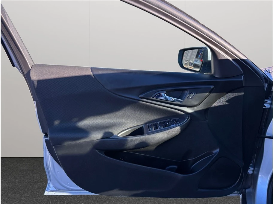 2022 Chevrolet Malibu - Image 17 of 21