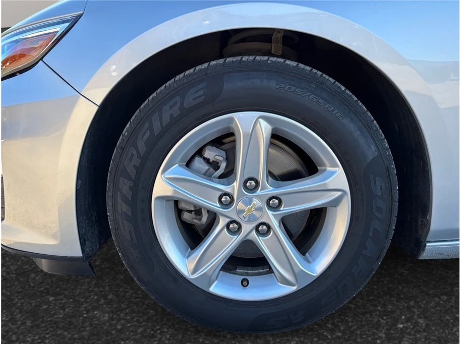 2022 Chevrolet Malibu - Image 11 of 12