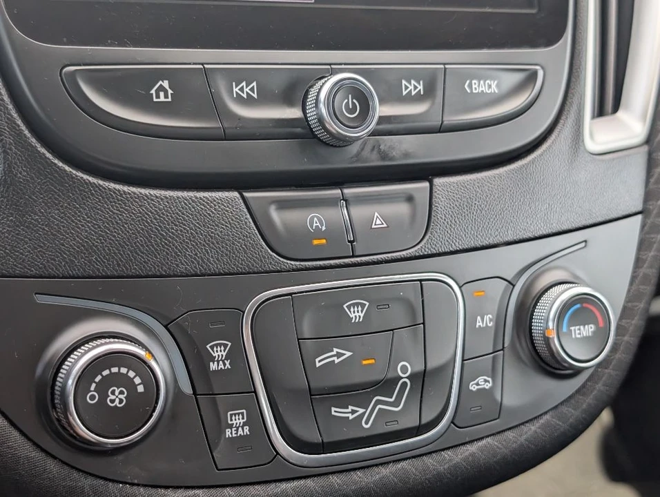 2022 Chevrolet Malibu - Image 19 of 21