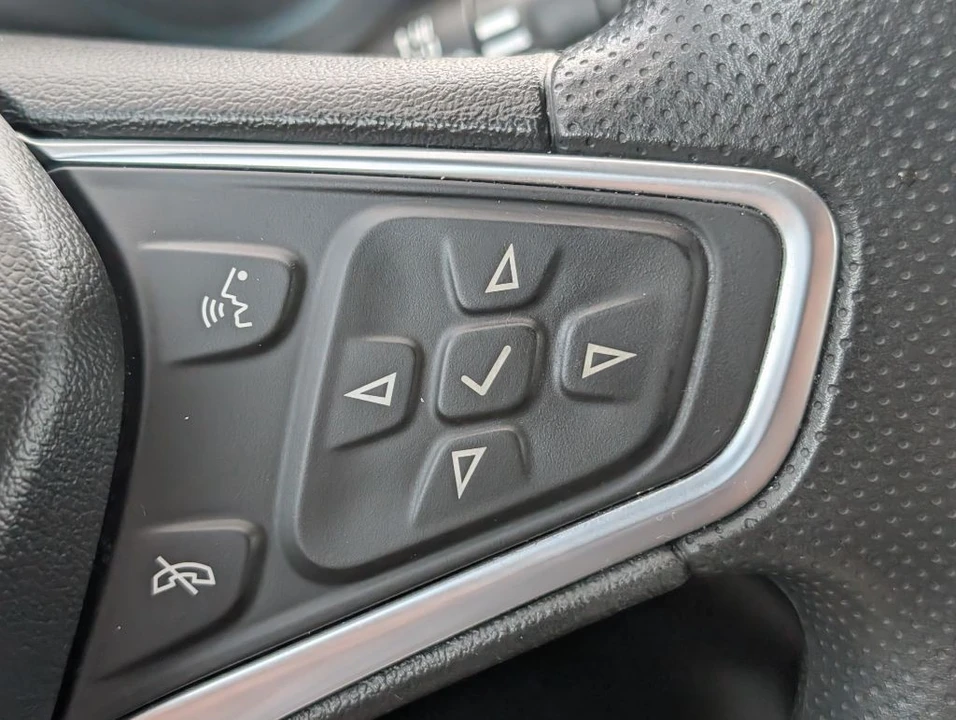 2022 Chevrolet Malibu - Image 13 of 21