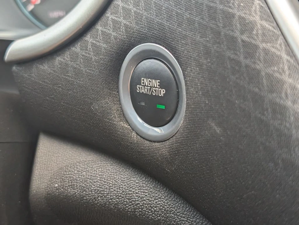 2022 Chevrolet Malibu - Image 16 of 21