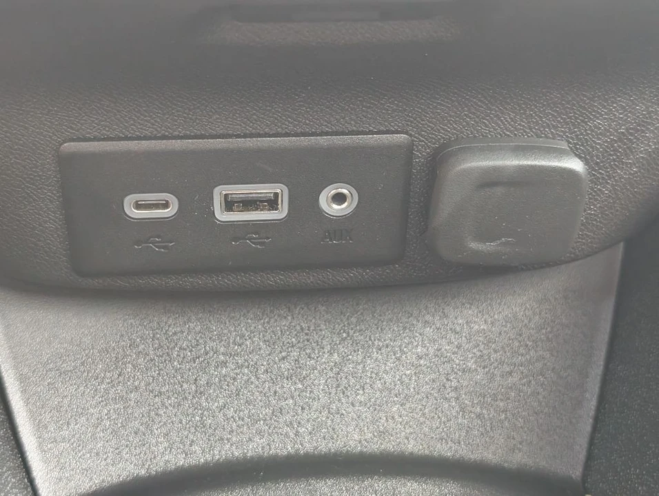 2022 Chevrolet Malibu - Image 20 of 21