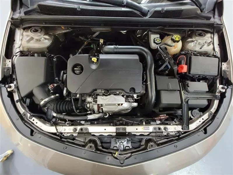 2022 Chevrolet Malibu - Image 11 of 12