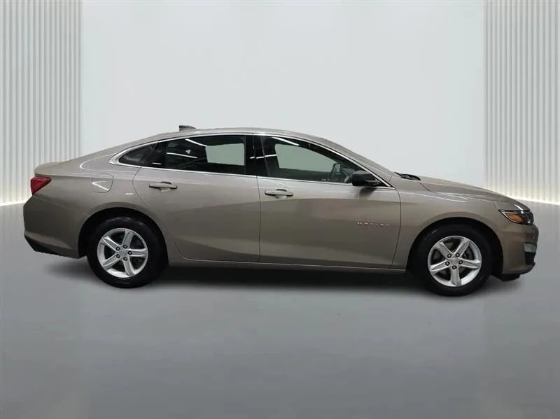 2022 Chevrolet Malibu - Image 6 of 12