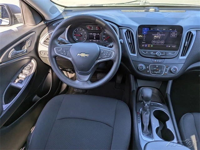 2022 Chevrolet Malibu - Image 15 of 21