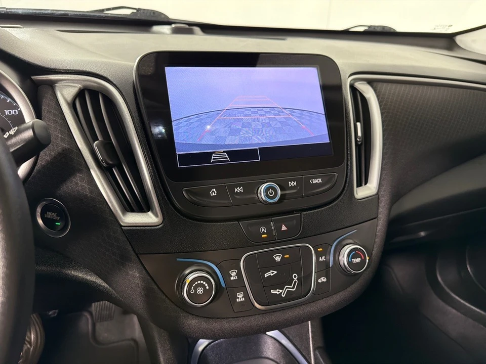 2022 Chevrolet Malibu - Image 17 of 21