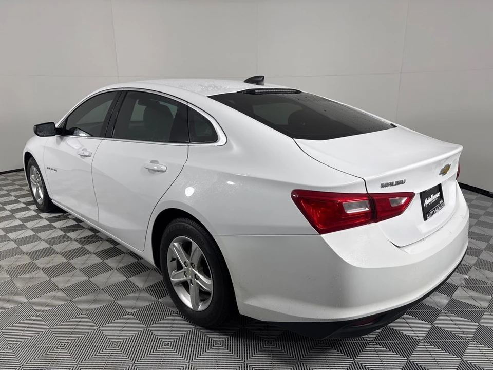2022 Chevrolet Malibu - Image 8 of 12