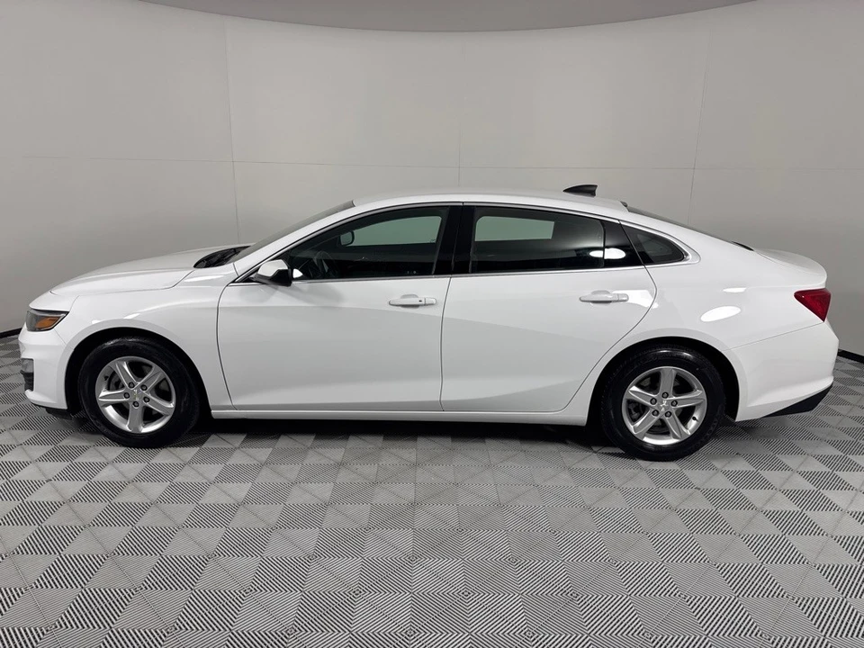 2022 Chevrolet Malibu - Image 8 of 12