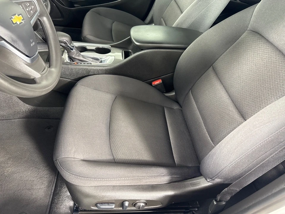 2022 Chevrolet Malibu - Image 13 of 21