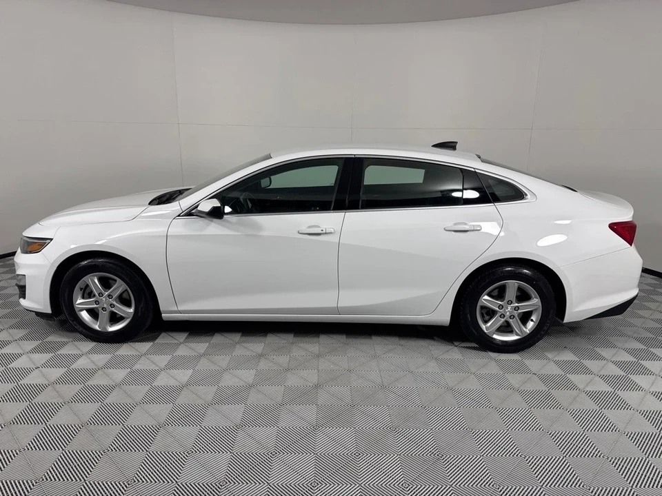 2022 Chevrolet Malibu - Image 8 of 21