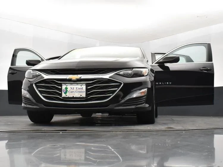 2022 Chevrolet Malibu - Image 11 of 12