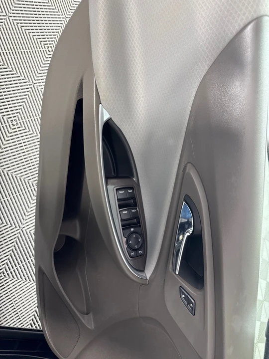 2022 Chevrolet Malibu - Image 9 of 12