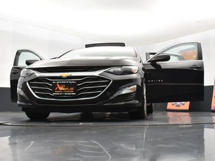 2022 Chevrolet Malibu - Image 11 of 12