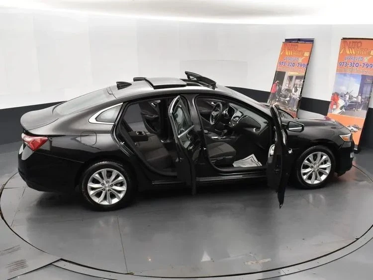 2022 Chevrolet Malibu - Image 6 of 12