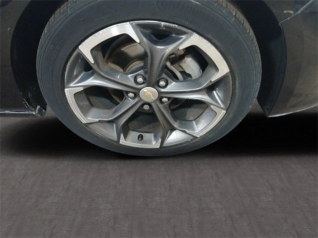 2022 Chevrolet Malibu - Image 10 of 12
