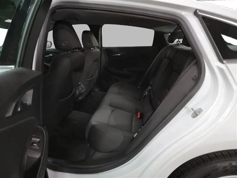 2022 Chevrolet Malibu - Image 10 of 12