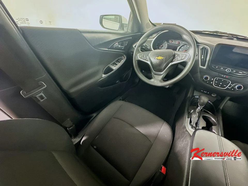 2022 Chevrolet Malibu - Image 9 of 24