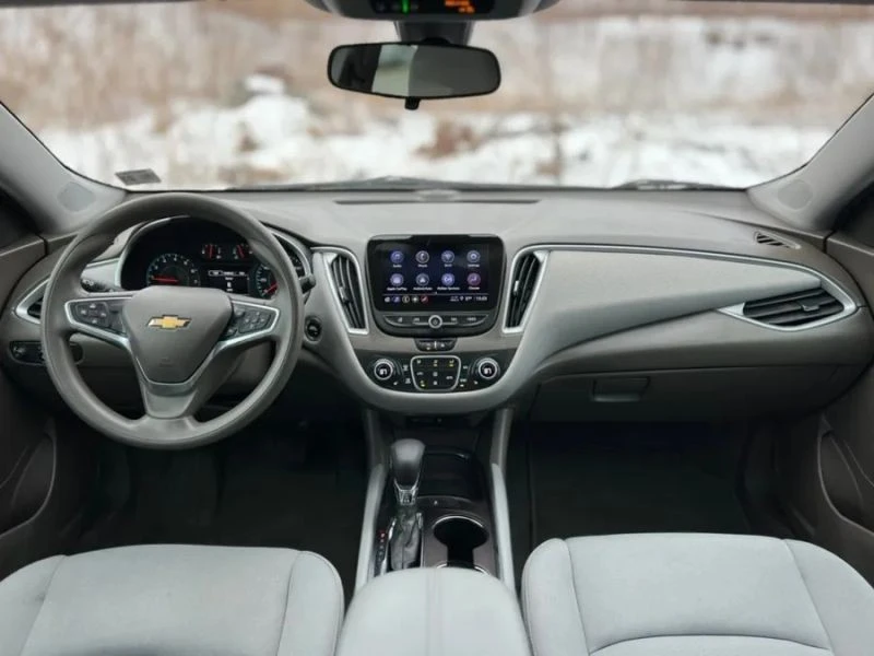 2022 Chevrolet Malibu - Image 10 of 12