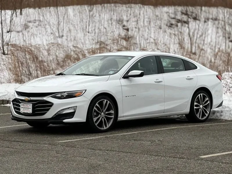 2022 Chevrolet Malibu - Image 4 of 12