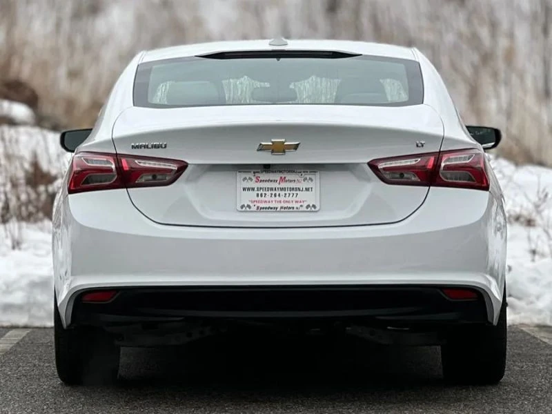 2022 Chevrolet Malibu - Image 7 of 12