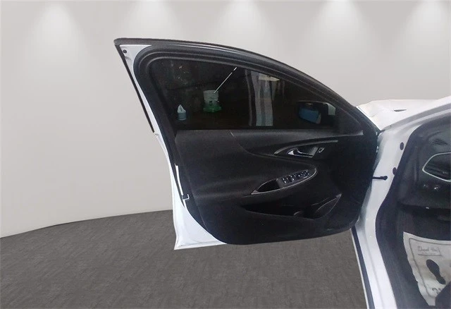 2022 Chevrolet Malibu - Image 11 of 12