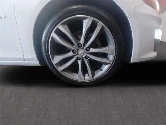 2022 Chevrolet Malibu - Image 10 of 12